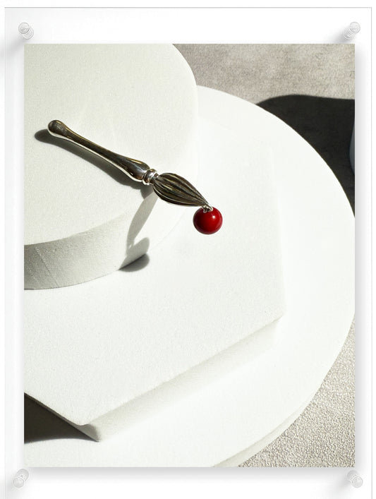 Atelier Brush Brooch - Coral