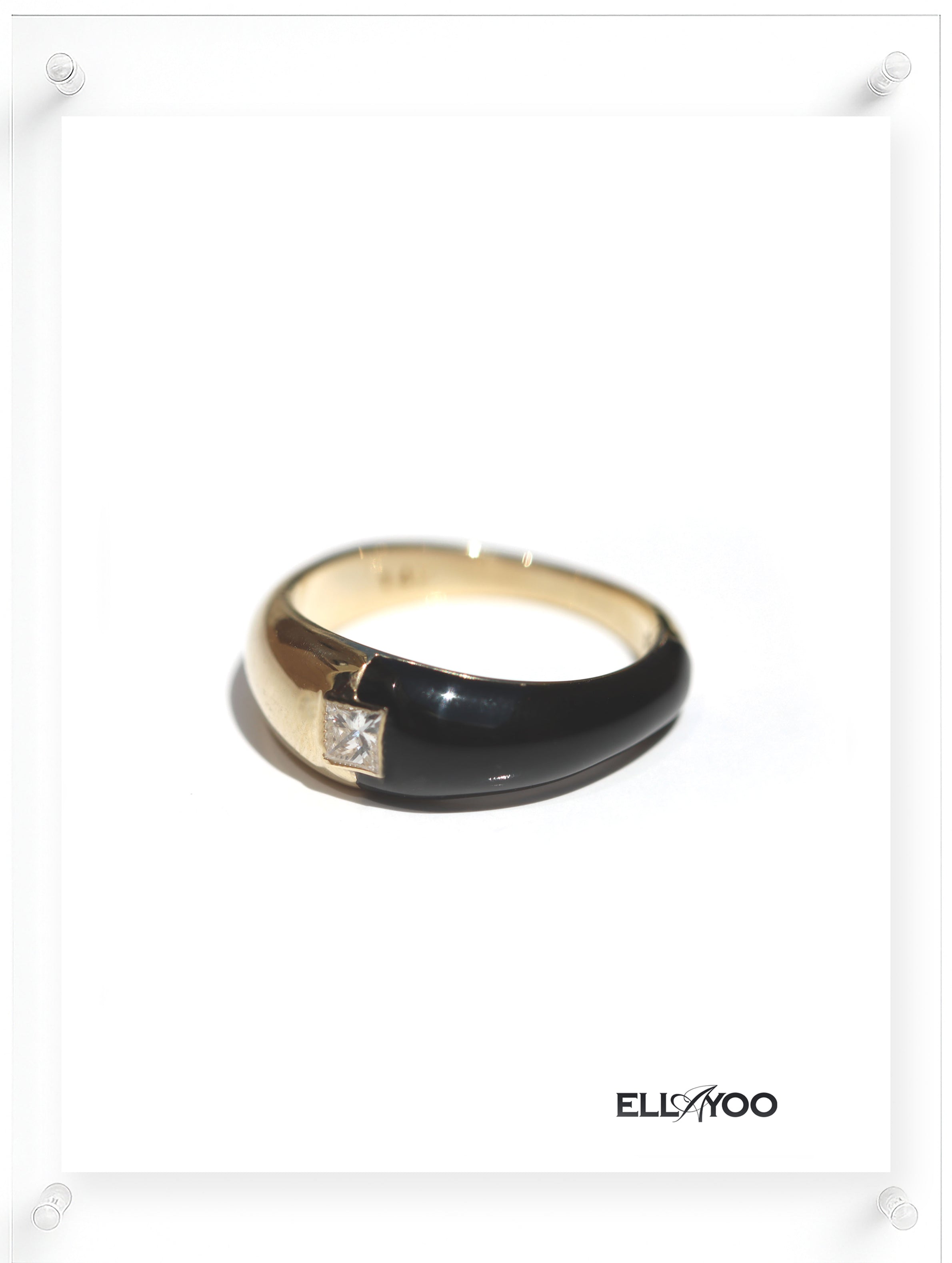 Eclipse Black White Ring