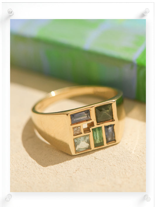 Poetic Mind Blue Sapphire Ring - 14k Yellow Gold