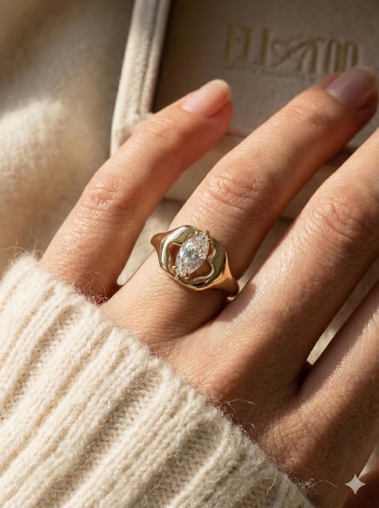 Anillo de zafiro azul de Golden Hill