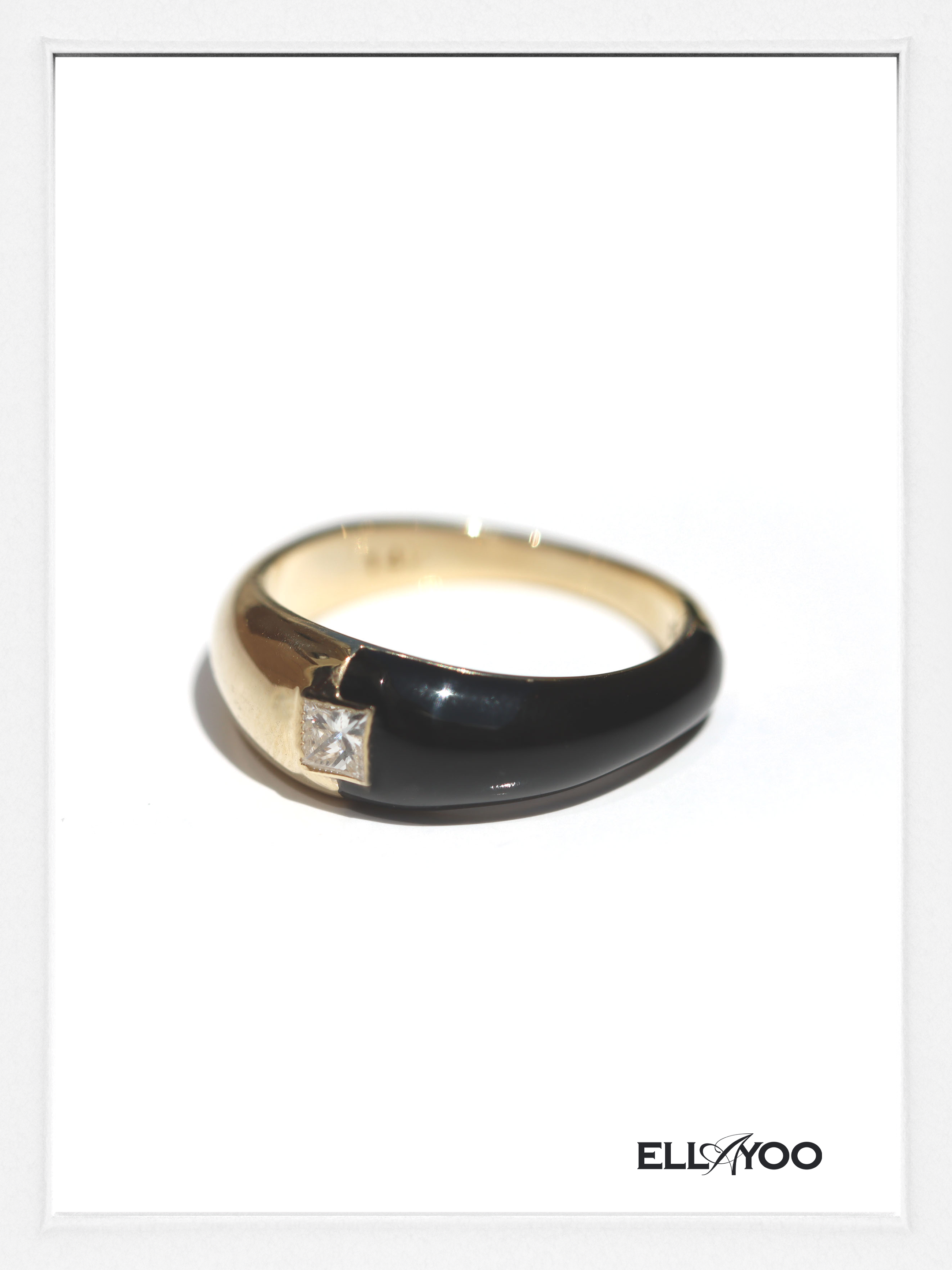 Eclipse Black White Ring