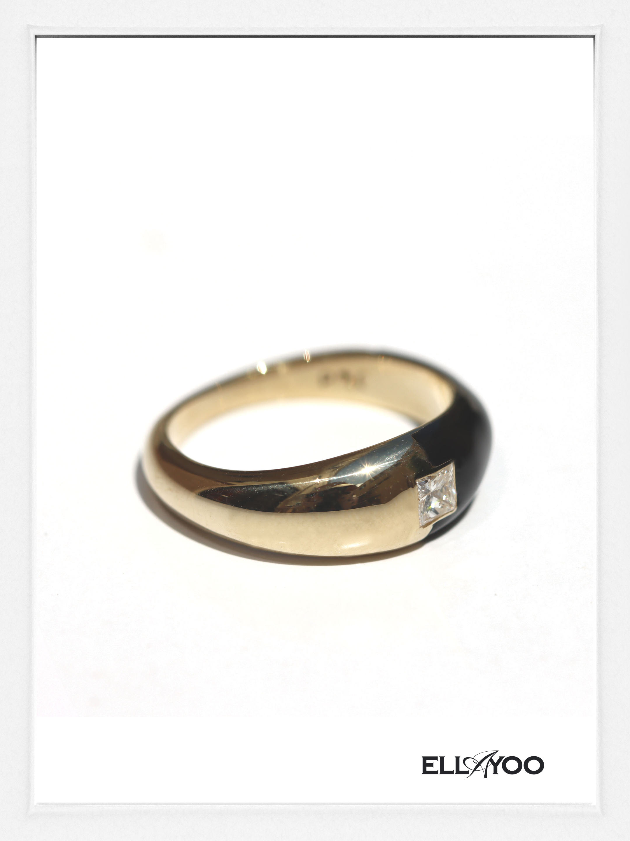 Eclipse Black White Ring