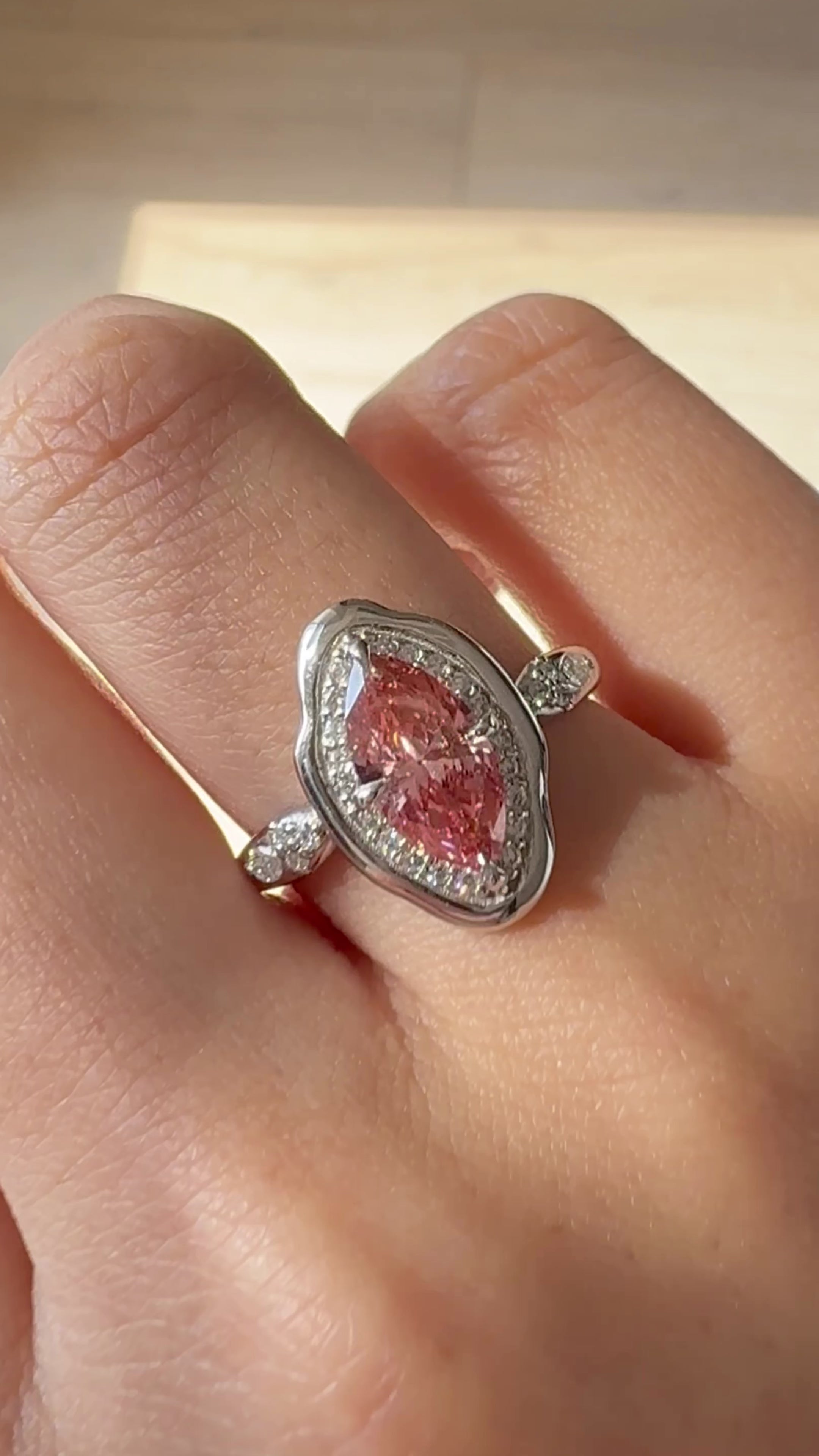 Nuage Rose Pink Diamond Ring